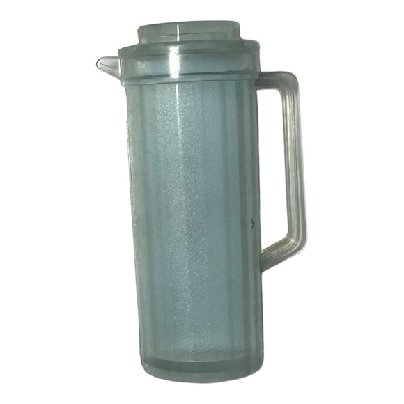 Tupperware Vintage Blue Water Pitcher Magnet - Picture 1 of 2